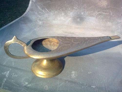VERY OLD ALLADDIN LAMP, STUNNING DETAIL