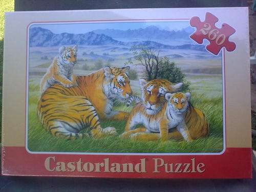 STUNNING 260 PCE TIGER FAMILY PUZZLE