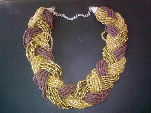 STUNNING TWISTED GOLD/BROWN SEED BEAD NECKLACE