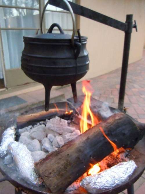 SZP Cast Iron Zulu Pot 25