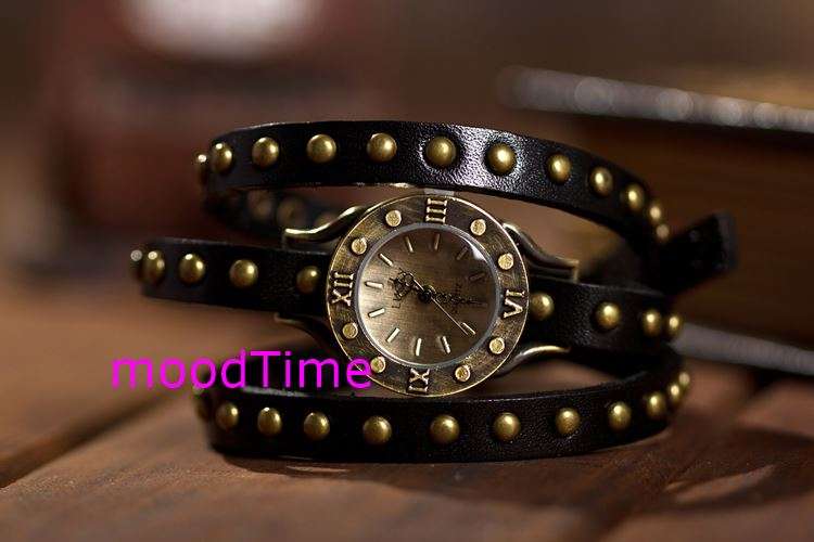 Retro Stylish 3 Coil Winding Casual Bracelet Watch - Black