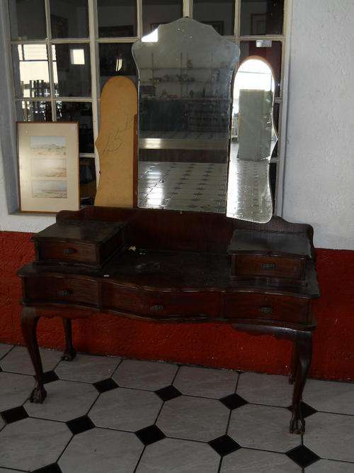 Ball & Claw Dressing Table