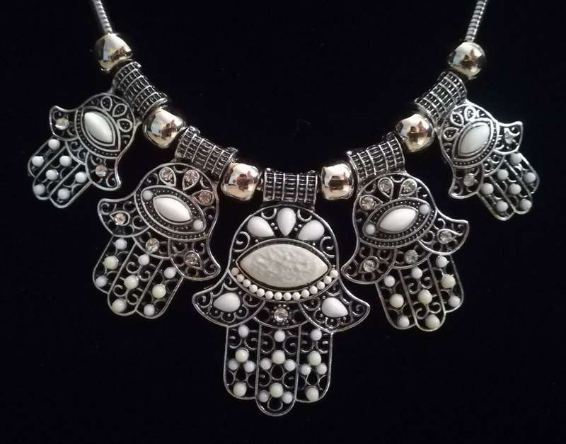 Boho Vintage Style Silver Necklace with Hamsa Design - White