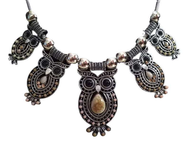 Boho Vintage Style Silver Necklace with Owl Design and Adjustable Chain - Peach