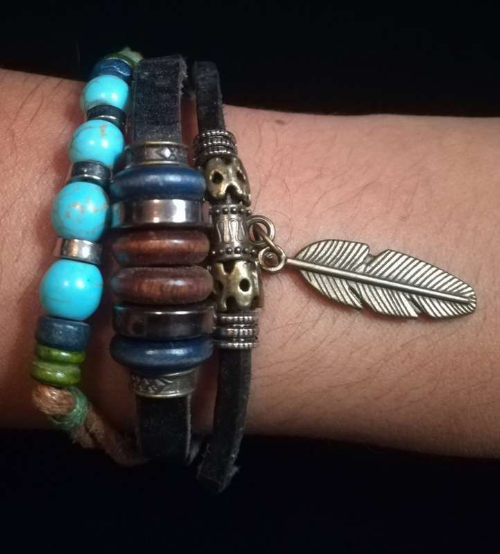Unisex Multilayer Adjustable Beaded Leather & Wax String Bracelet with Feather Charm