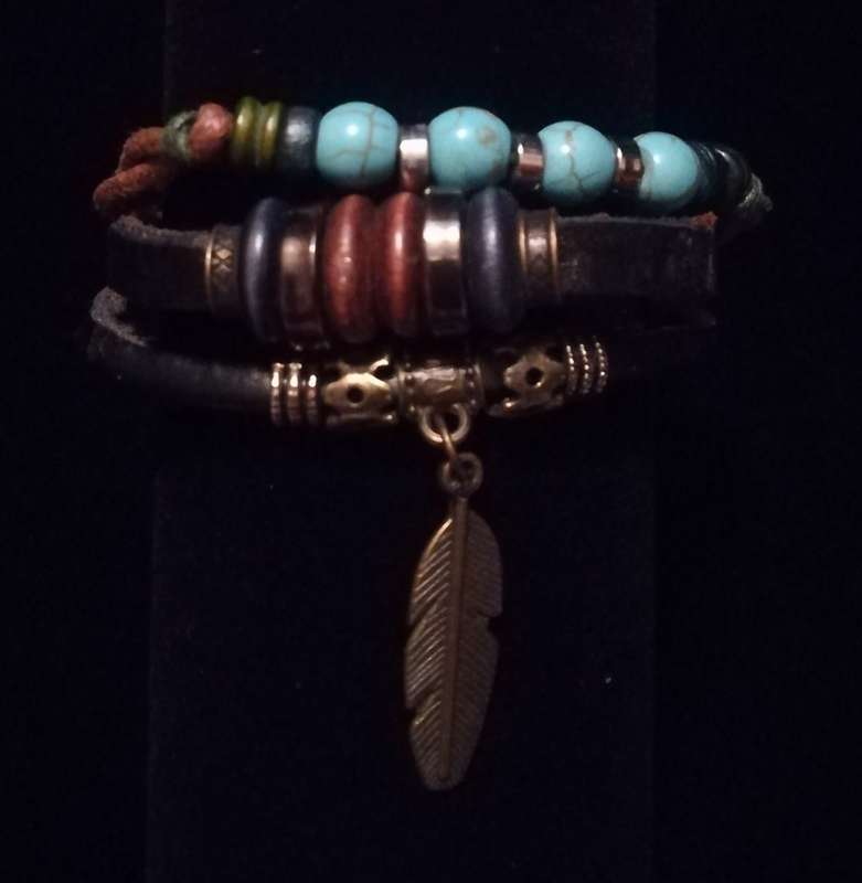 Unisex Multilayer Adjustable Beaded Leather & Wax String Bracelet with Feather Charm
