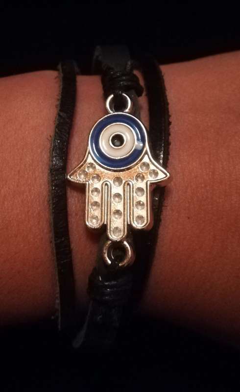 Unisex Multilayer Adjustable Leather & Wax String Bracelet  with Hamsa  - Black
