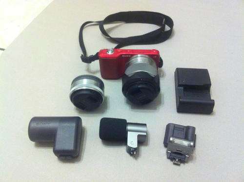 Sony NEX 3 Red with accesories for sale