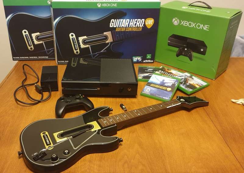 Xbox One 500GB Console Including 4 games and 2 Guitar Hero Live Controllers