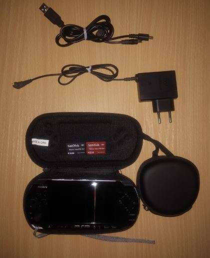 Sony Playstation Portable (PSP-3004) + 8 Games - Free Delivery