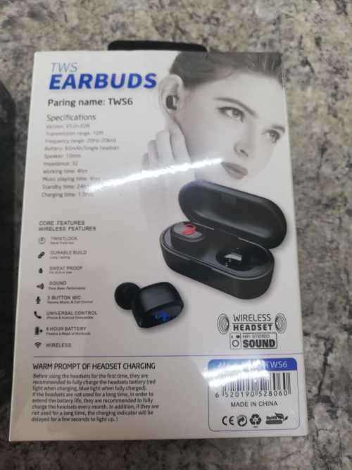 Wireless bluetooth earbuds