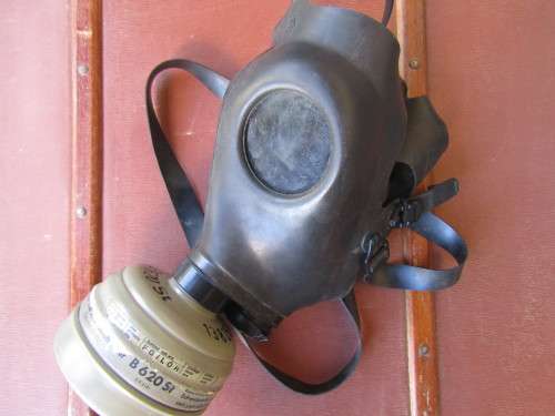 DRAGER GAS MASK. B620 St / 13825.