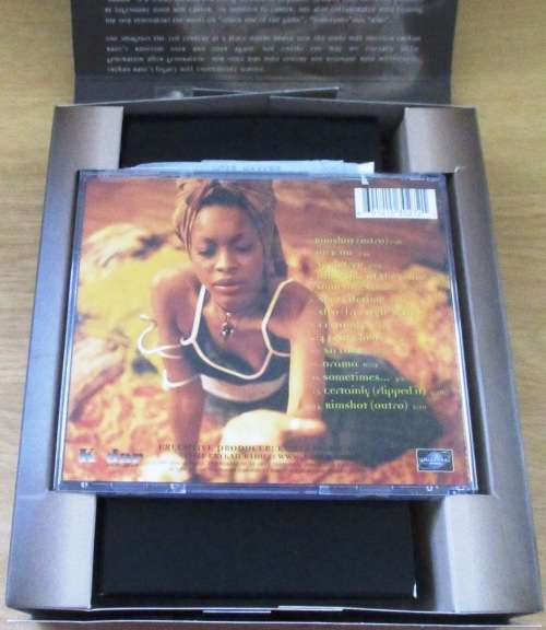 ERYKAH BADU Baduizm CD+VHS Box Set