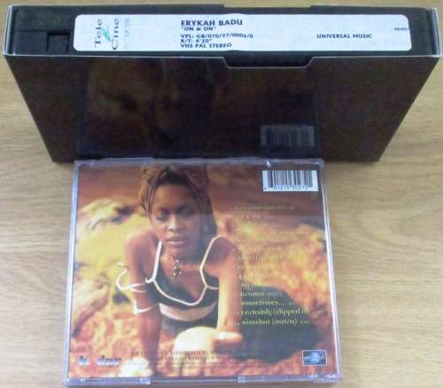 ERYKAH BADU Baduizm CD+VHS Box Set