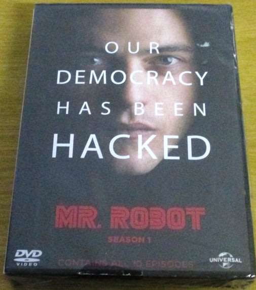 MR. ROBOT Complete First Season 1