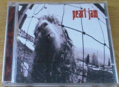 PEARL JAM Vs CD  [Shelf G Box 24]