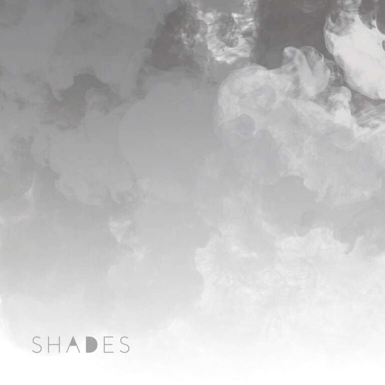 BLACK MOSCOW Shades