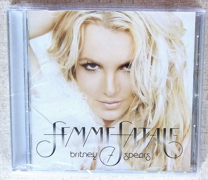 BRITNEY SPEARS Femme Fatale CD
