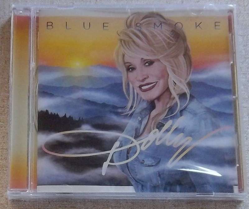 DOLLY PARTON Blue Smoke SOUTH AFRICA Cat# CDSONY7551 *Sealed*