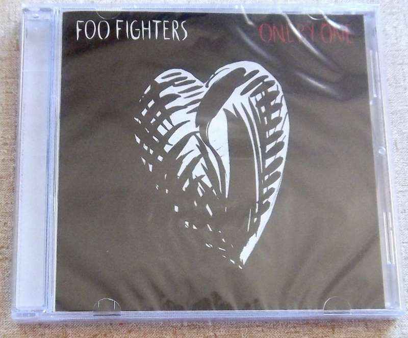 FOO FIGHTERS One By One SOUTH AFRICA Cat# CDRCA7074