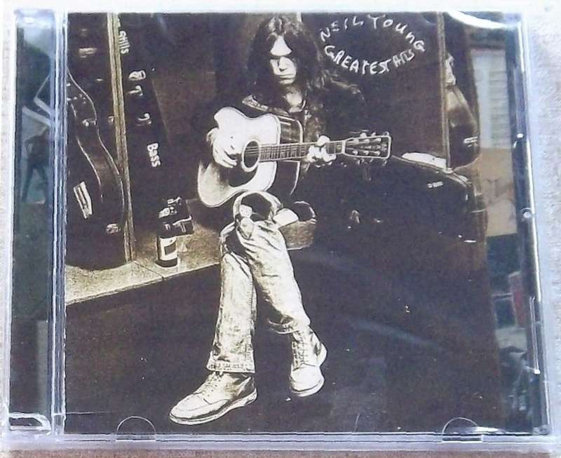 NEIL YOUNG Greatest Hits SOUTH AFRICA Cat# WBCD 2083