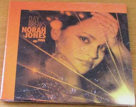 NORAH JONES Day Breaks [SEALED]