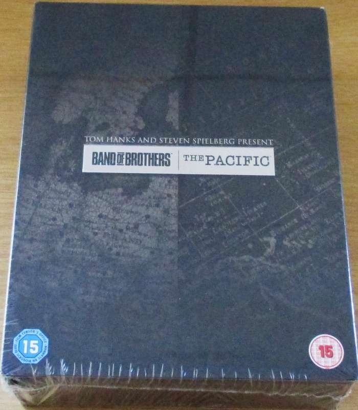 BAND OF BROTHERS / THE PACIFIC Tom Hanks + Steven Spielberg BOX SET [BOX SET SHELF]