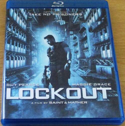 LOCKOUT Guy Pearce  Blu Ray   [BLU RAY SHELF]