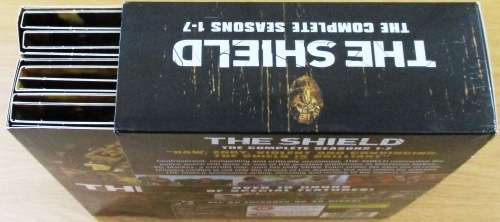 THE SHIELD The Complete Seasons 1-7 BOX SET  [BOX SET SHELF]