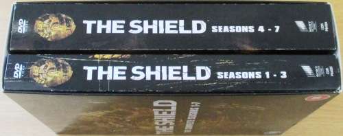 THE SHIELD The Complete Seasons 1-7 BOX SET  [BOX SET SHELF]