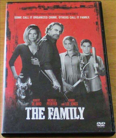 CULT FILM: THE FAMILY  Rebert De Niro Michelle Pfieffer [DVD Box 11]