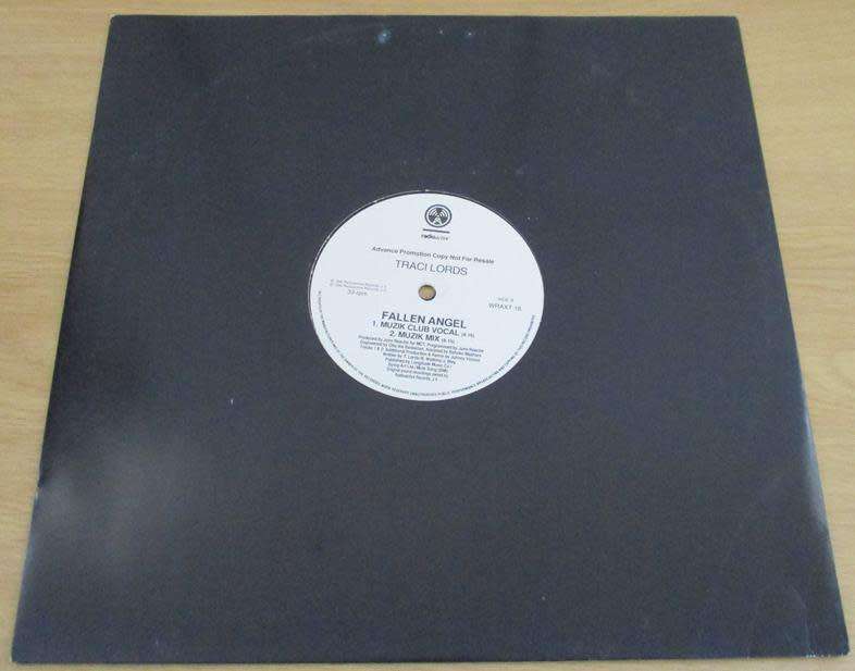12` Maxi Dance Single : TRACI LORDS Fallen Angel 4 TRACK PROMO 12` VINYL RECORD [house]