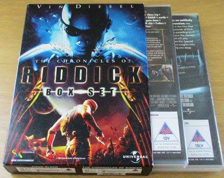 THE CHRONICLES  OF RIDDICK :  Pitch Black + Riddick 2xDVD BOX SET  Vin Diesel [BLACK BOX 9]