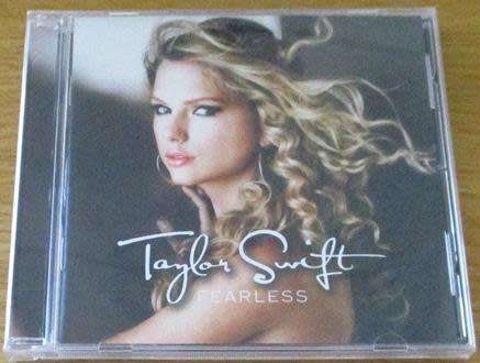 TAYLOR SWIFT Fearless CD [Factory sealed]