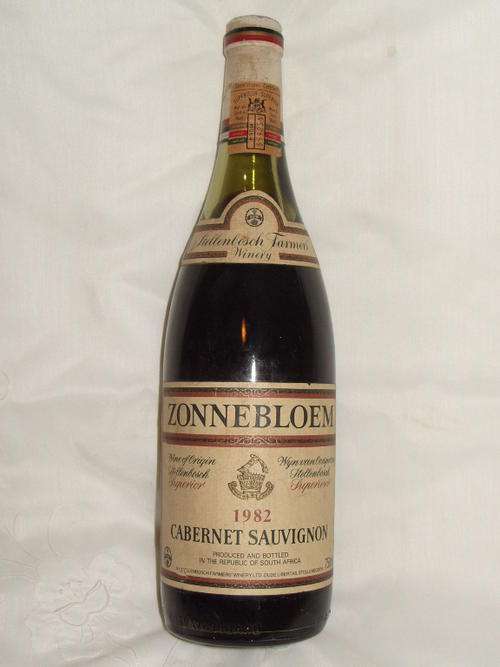 ##VERY RARE## Zonnebloem Cab 1982 - Top wine Sealed & Certified