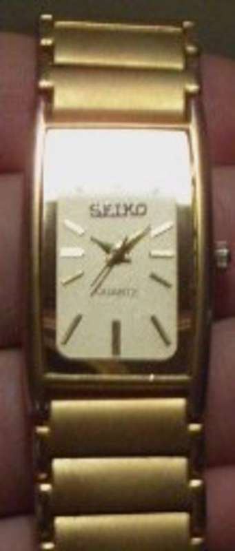 Ladies SEIKO Quartz Watch - Stainless Steel  R1!!!