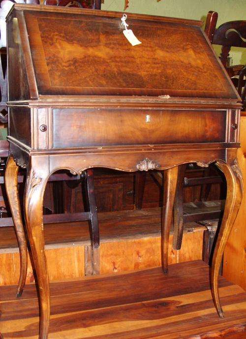 Mahogany Writing Bereau with Inlaid Walnut ~ Exquisite!!!! Excellent Condition!!!!!!