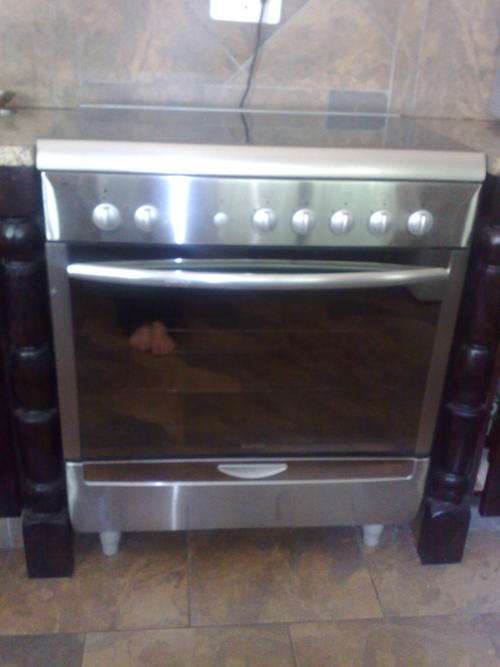 Bosch 5 plate, full gas stove.