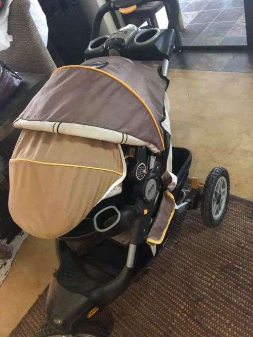 Jeep Pram and Car Seat