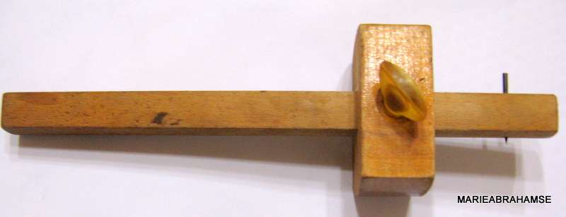 Wooden Marples marking gauge Old Vintage woodwork carpentry joiners tool
