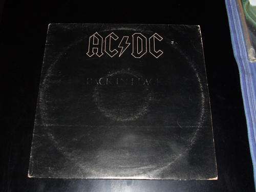 AC/DC - BACK IN BLACK