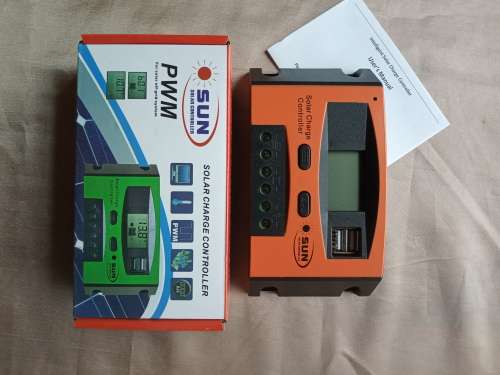12v/24v 10A PWM Solar Charge Controller