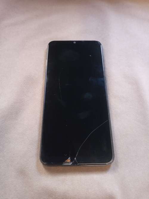 Samsung Galaxy A50 Dual Sim - Screen Cracked, Please read