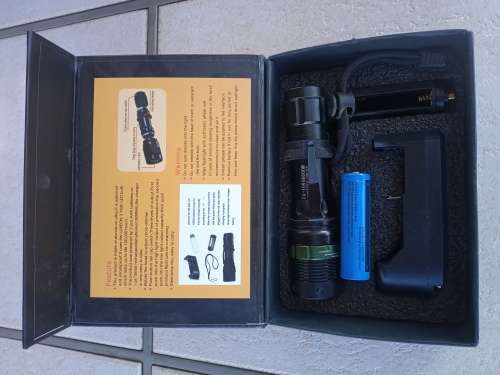 CREE LED 18650 Rechargeable Torch