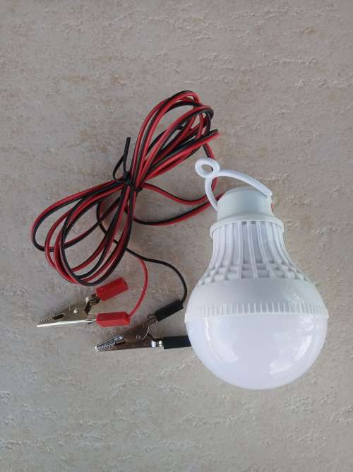 DC12V Light Bulb With Clips - 2 FOR ONE BID