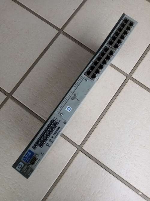 HP Procurve 2324 Network Switch 24 Port