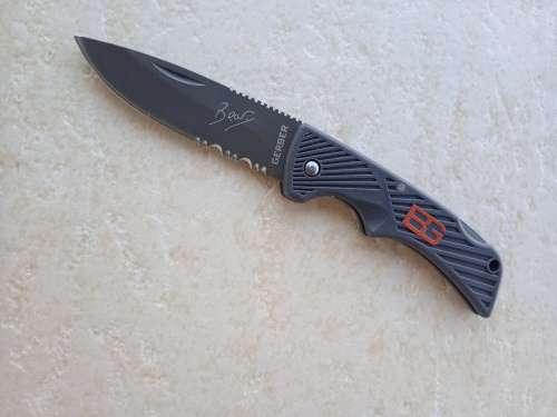 Bear Grylls Pocket Knife