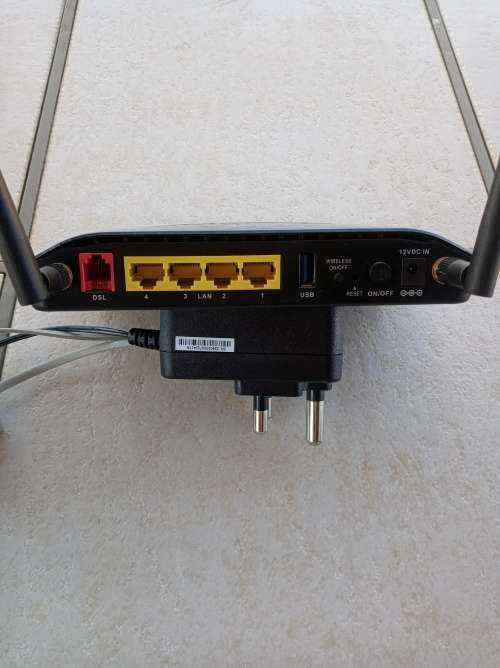 D-link Wireless Router DSL-2750U