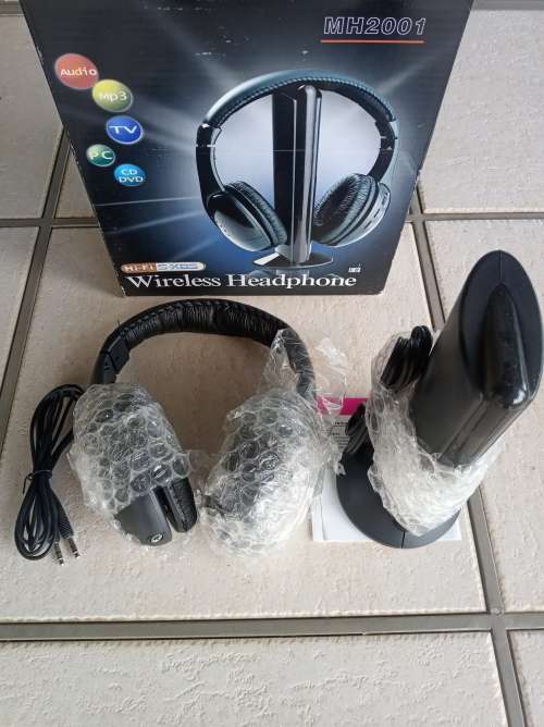5 IN 1 Wireless Headphones