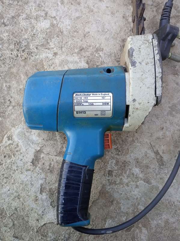 Black & Decker Hedge Trimmer